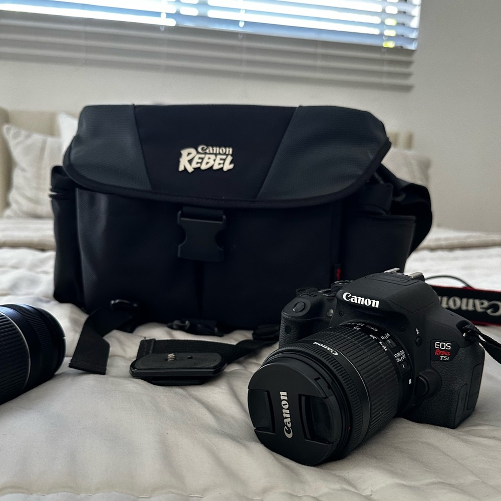 Canon EOS 700D Rebel T5i